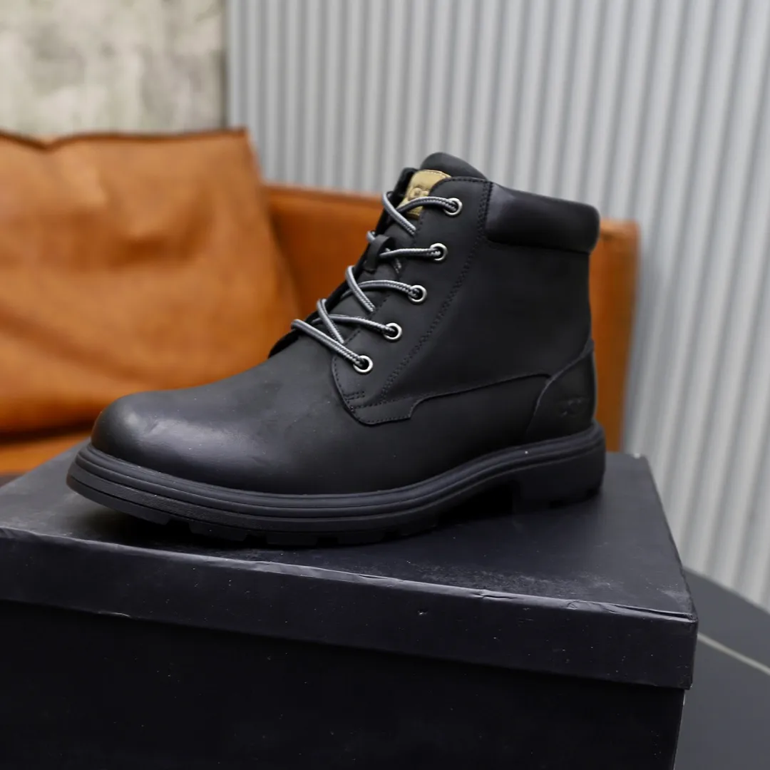 Ex-factory price: 640 thick wool imported from Australia Brand: UGG genuine purchasing agent Size: 39–44 Grade: Official website 1:1 Material: First-layer genuine leather waterproof and anti-freeze upper Real wool lining Original non-slip wear-resistant lightweight soft outsole Style category: Men's casual shoes Trendy style Comfortable on the feet Color: Real picture color